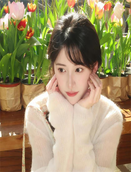 年轻女教师3在线观看_区产品乱码芒果精品P站在线_宁安如梦40集在线观看免费